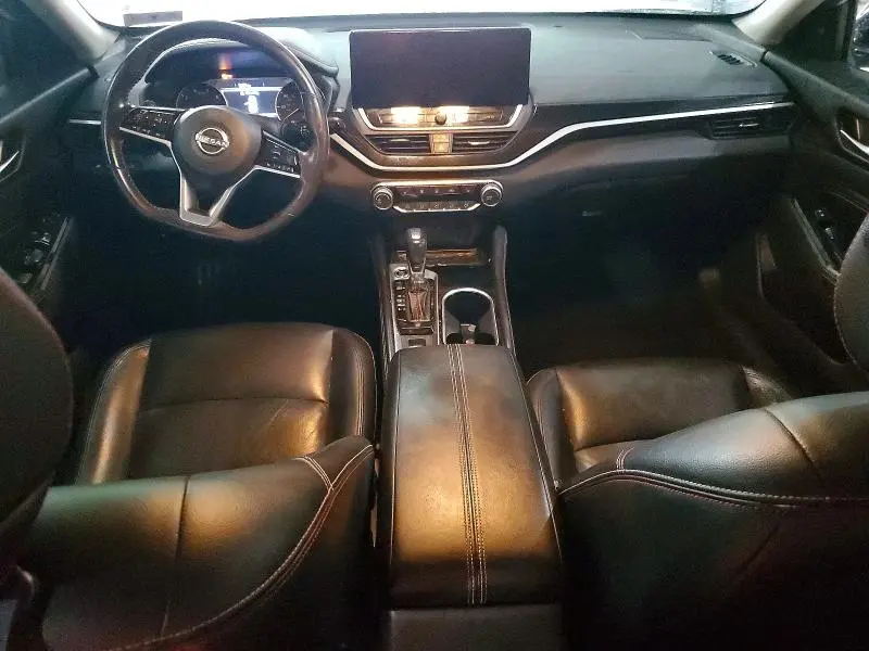 2023 NISSAN ALTIMA SR  