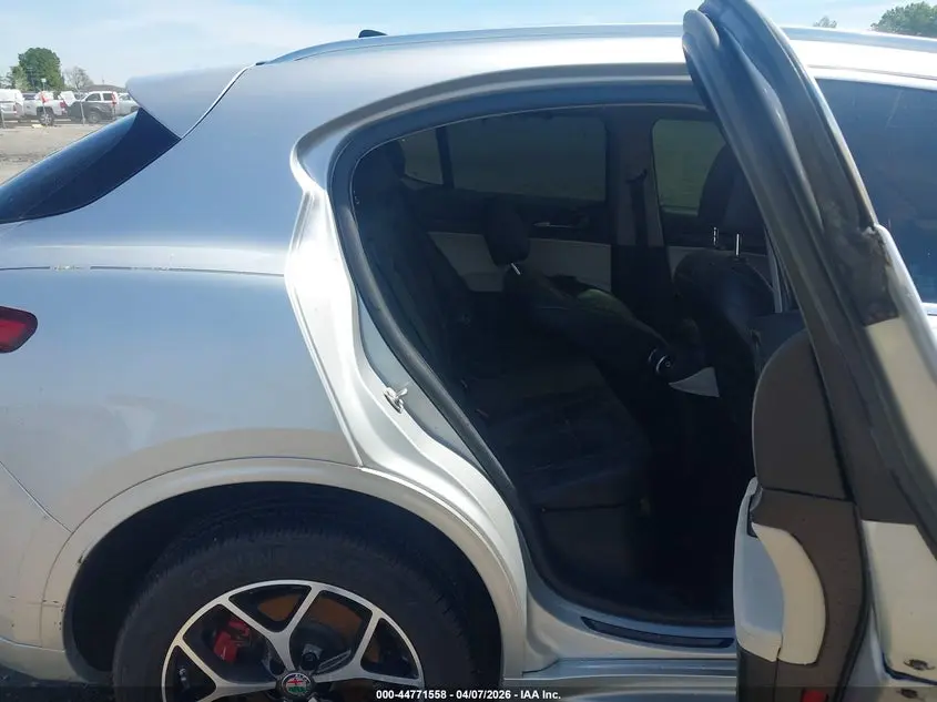 2020 ALFA ROMEO STELVIO TI AWD