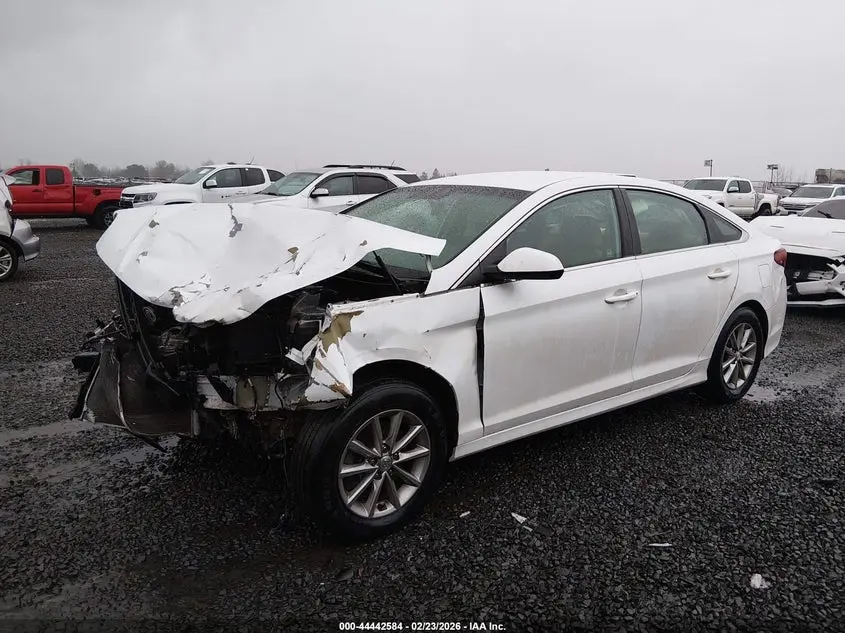 2019 HYUNDAI SONATA SE