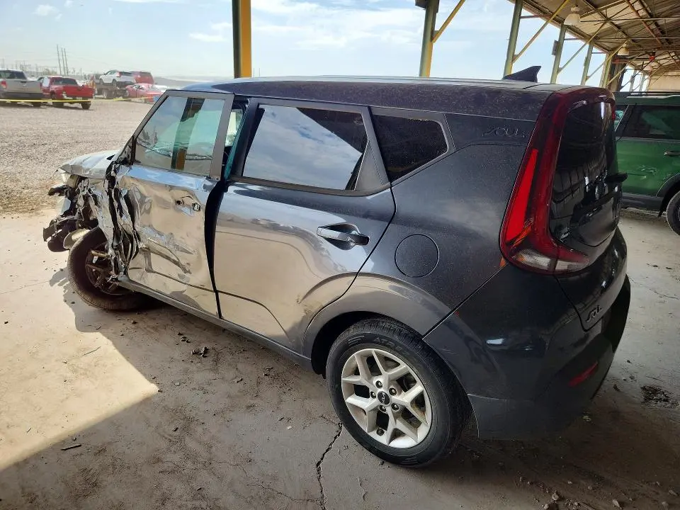 2022 KIA SOUL LX  