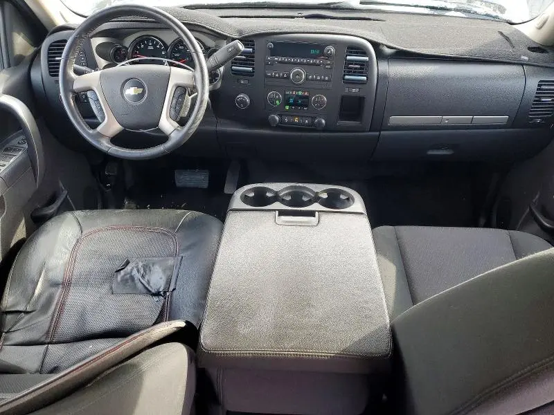 2011 CHEVROLET SILVERADO K1500 LT  