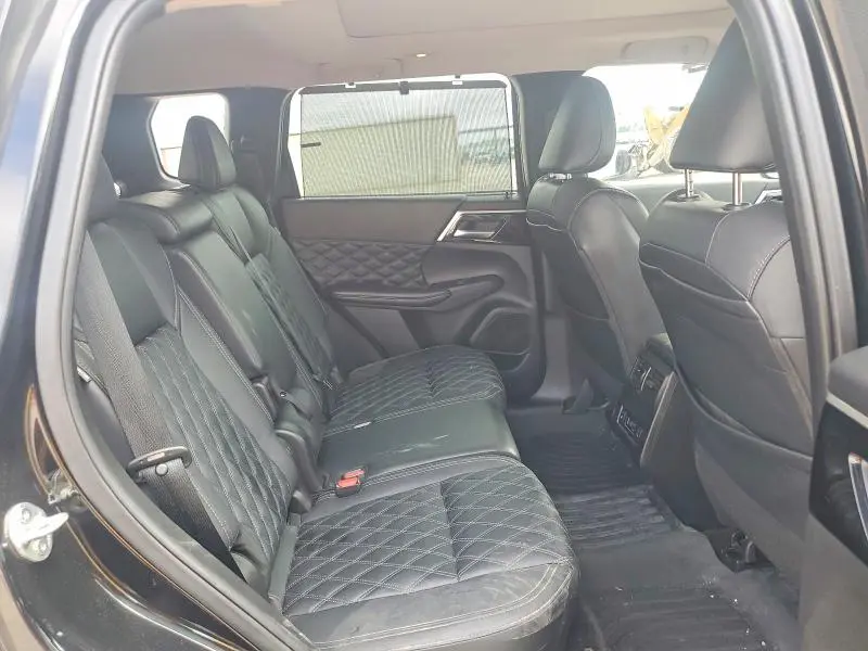 2023 MITSUBISHI OUTLANDER SEL  