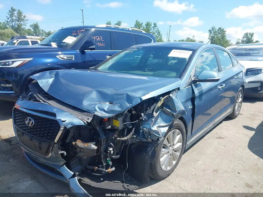 2016 HYUNDAI SONATA HYBRID SE
