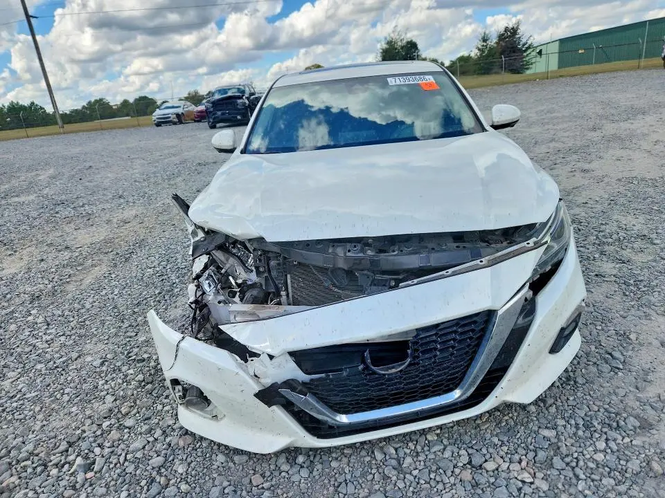 2019 NISSAN ALTIMA PLATINUM  