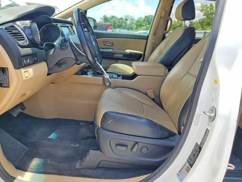 2016 KIA SEDONA   