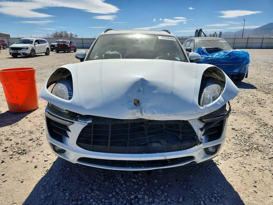 2017 PORSCHE MACAN S  