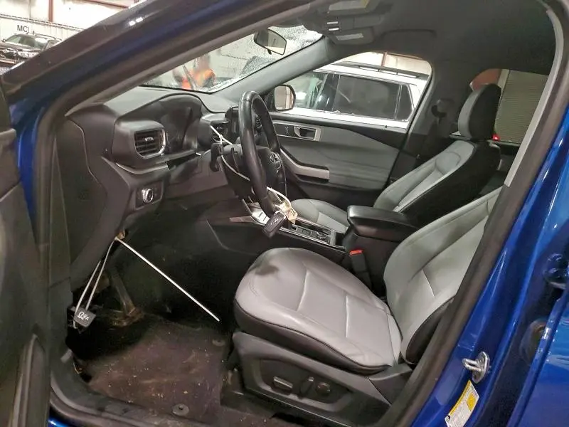 2021 FORD EXPLORER XLT  