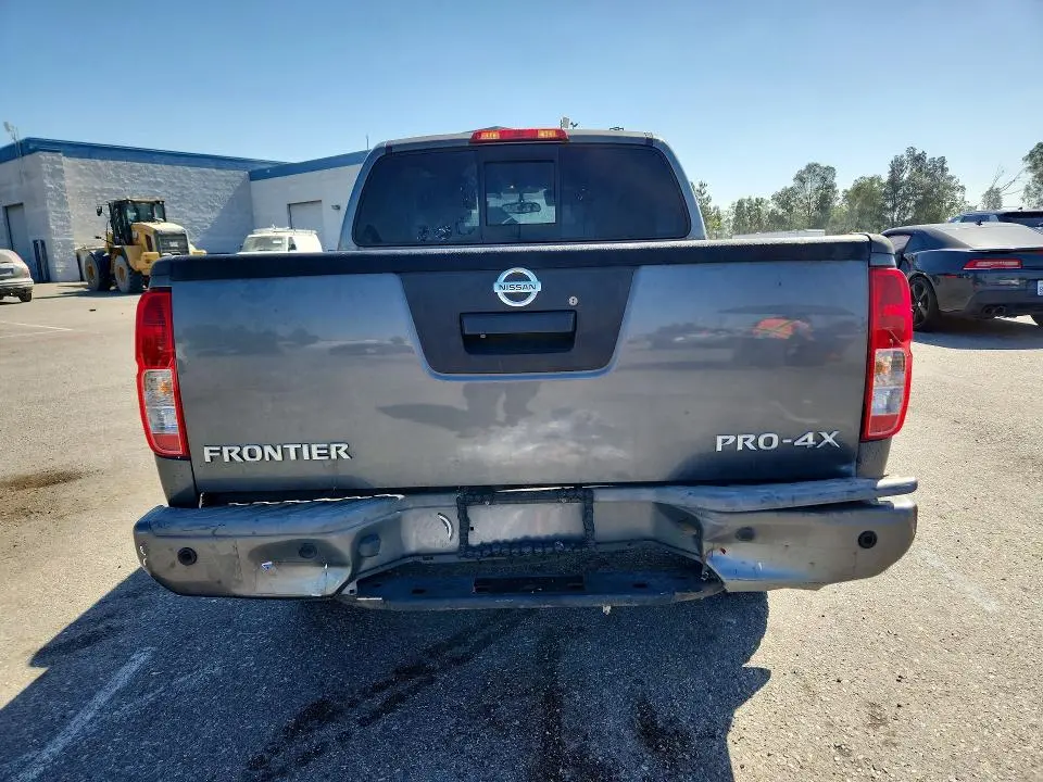 2016 NISSAN FRONTIER PRO-4X  