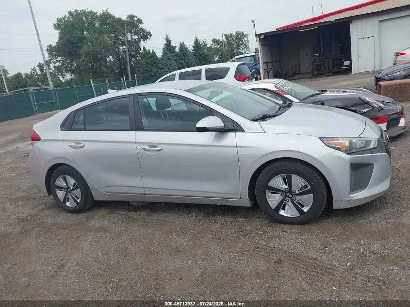 2018 HYUNDAI IONIQ HYBRID BLUE