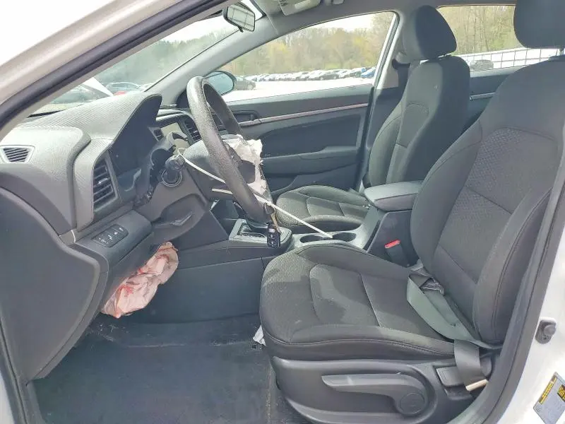 2019 HYUNDAI ELANTRA SEL  