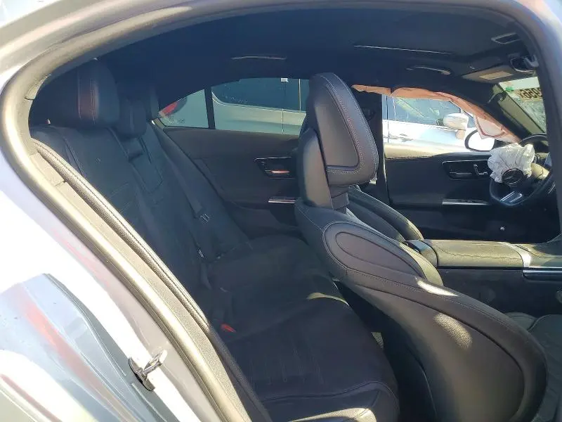 2023 MERCEDES-BENZ C 300  