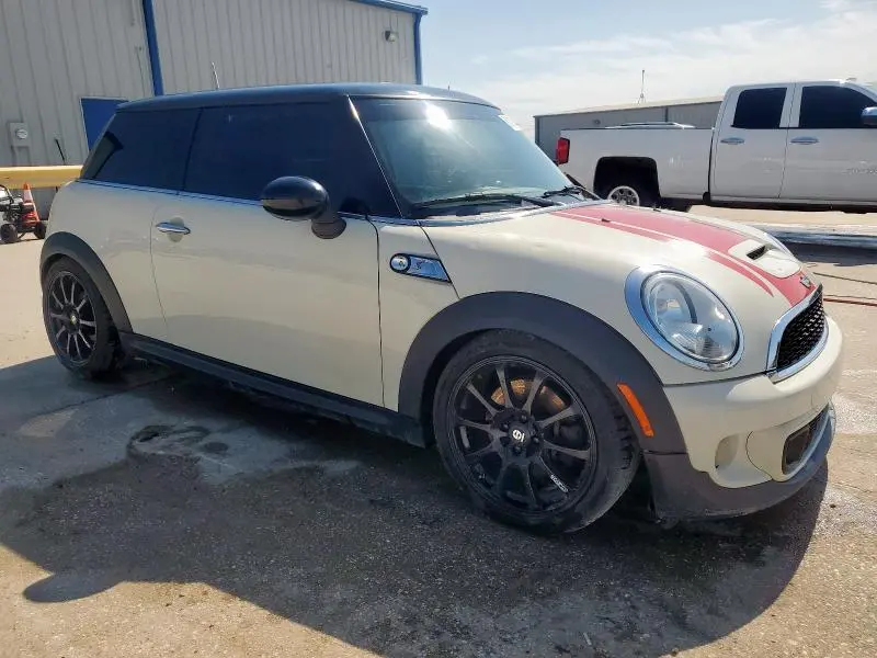2013 MINI COOPER S  
