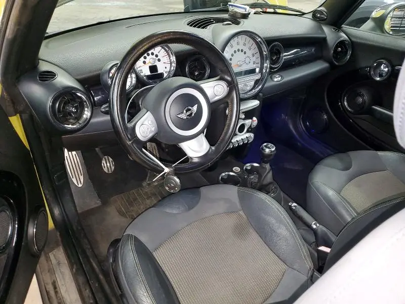 2010 MINI COOPER S  