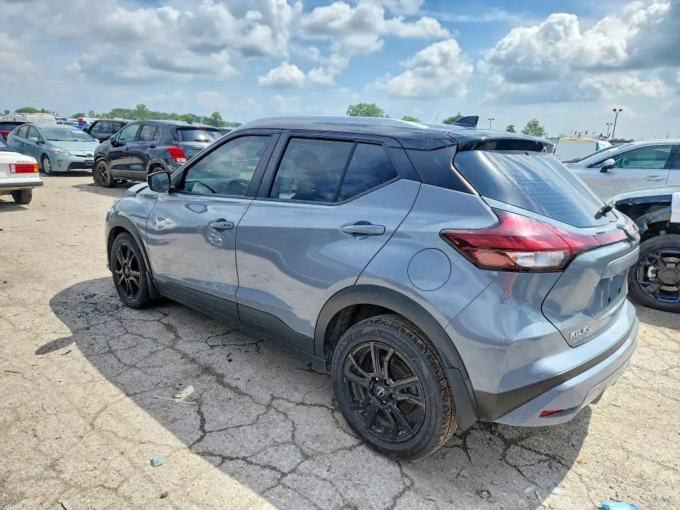 2024 NISSAN KICKS SV  