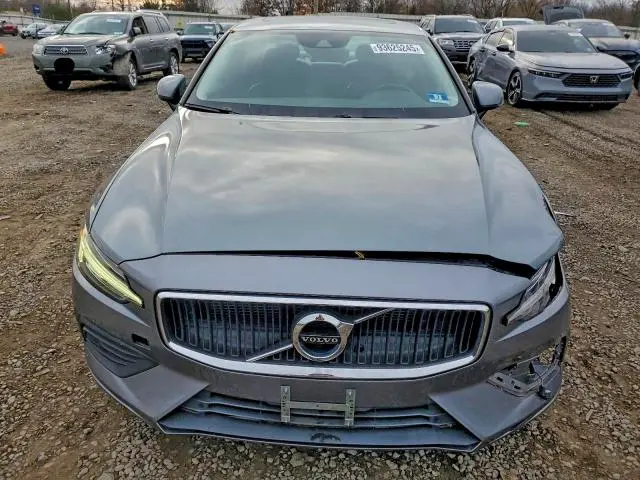 2020 VOLVO S60 T6 MOMENTUM  