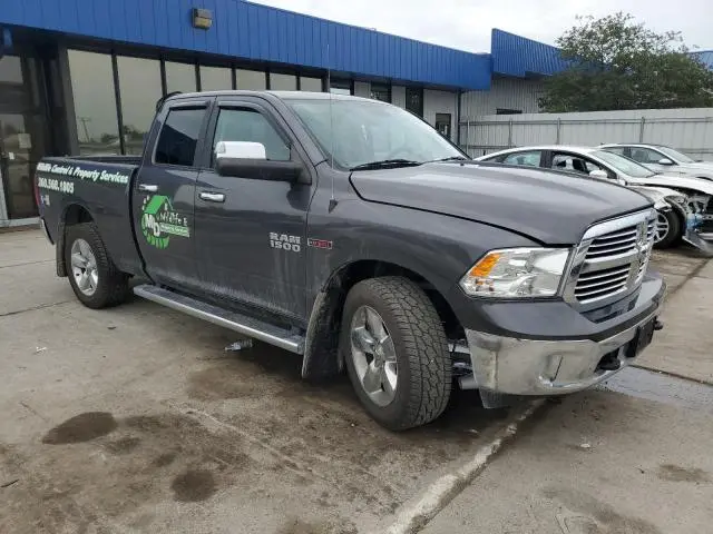 2016 RAM 1500 SLT