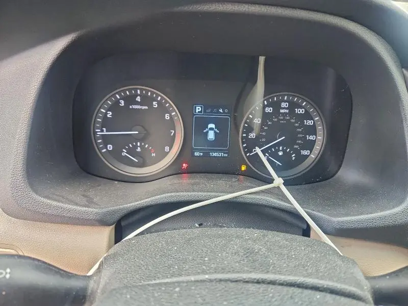 2016 HYUNDAI TUCSON SE  