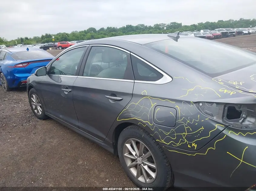 2018 HYUNDAI SONATA SE