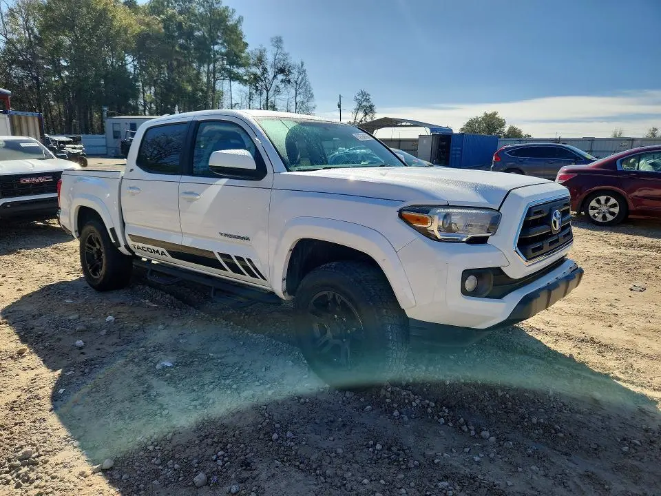 2017 TOYOTA TACOMA SR5 V6  