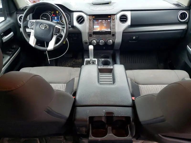 2017 TOYOTA TUNDRA SR5  