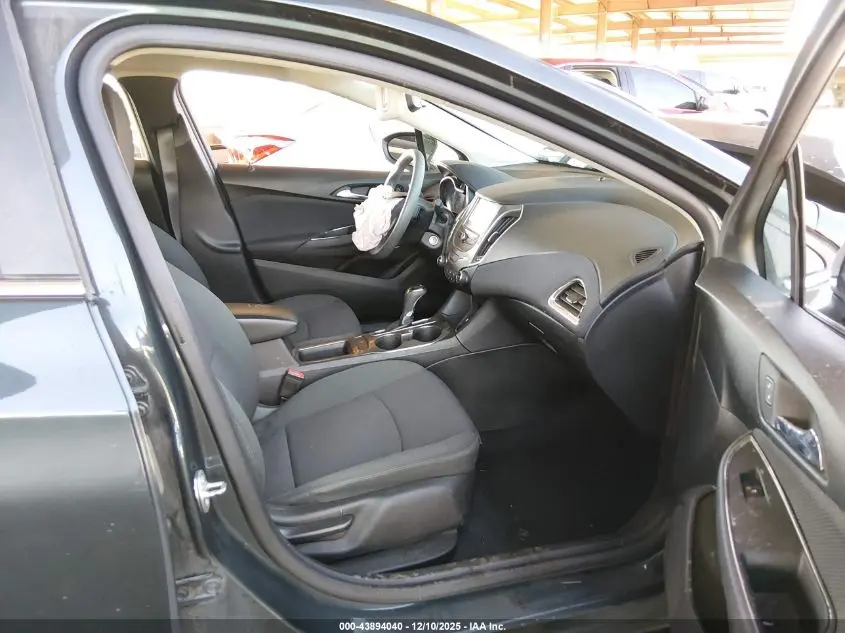 2017 CHEVROLET CRUZE LT AUTO