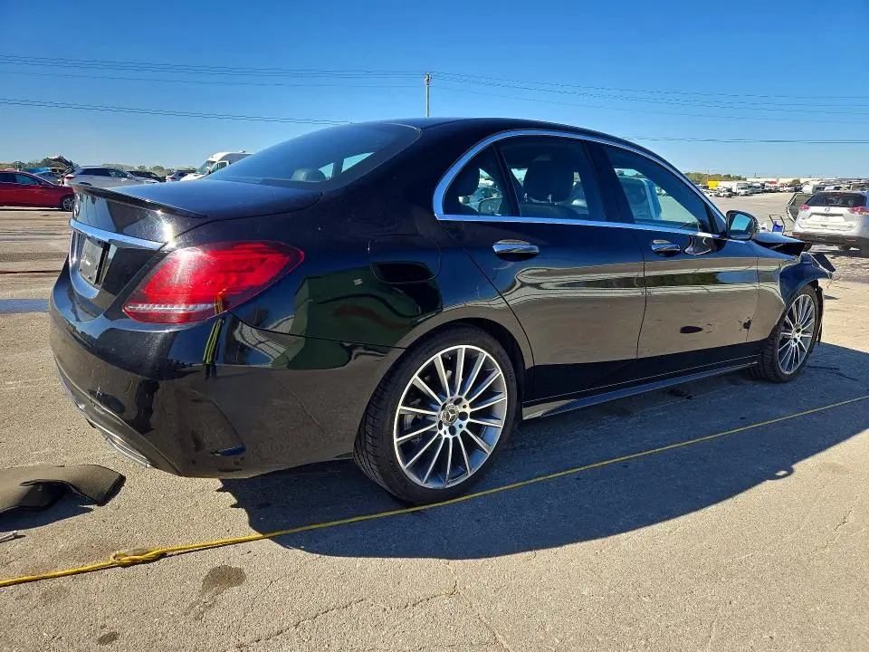 2019 MERCEDES-BENZ C 300  