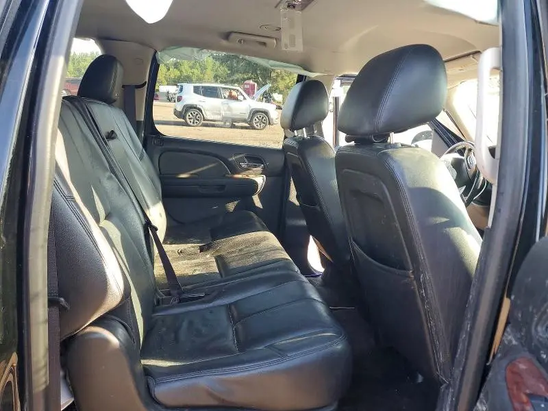 2013 GMC YUKON XL K1500 SLT  