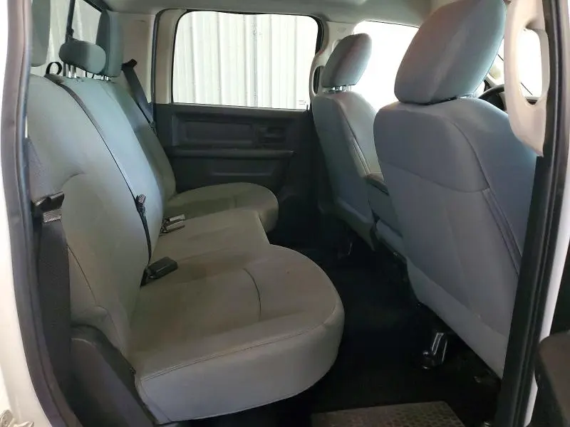 2014 RAM 1500 ST  