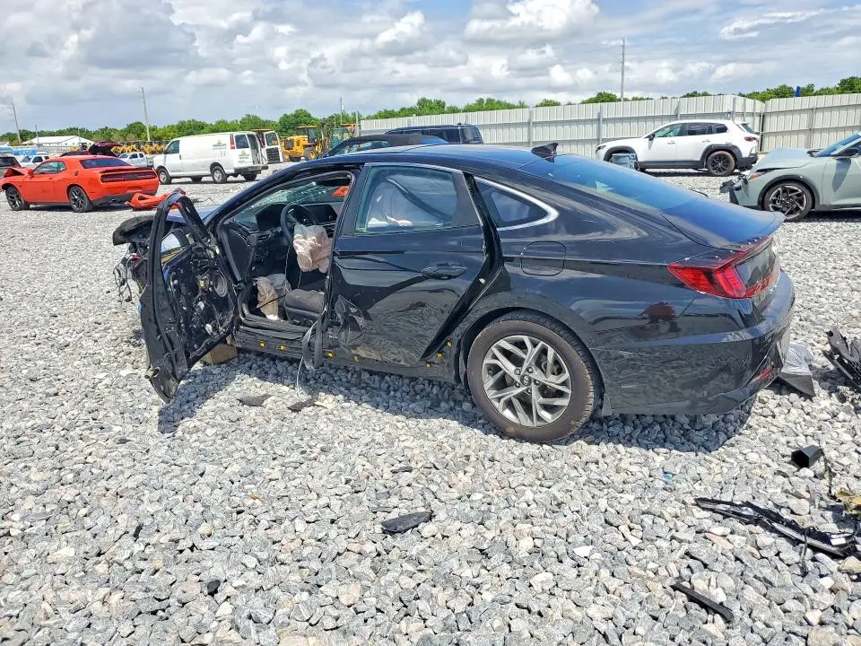 2022 HYUNDAI SONATA SEL  
