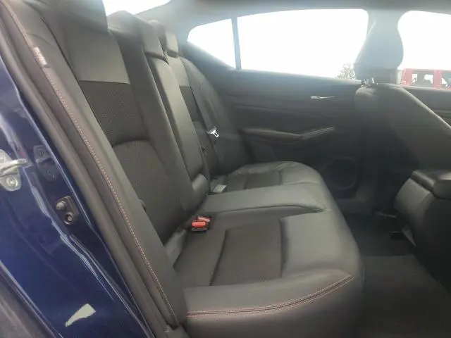 2022 NISSAN ALTIMA SR  