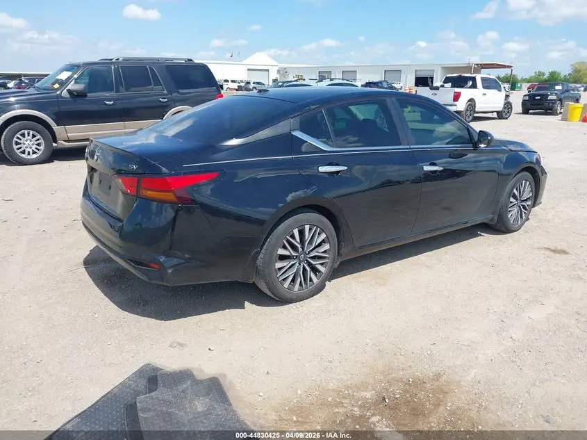 2024 NISSAN ALTIMA SV FWD