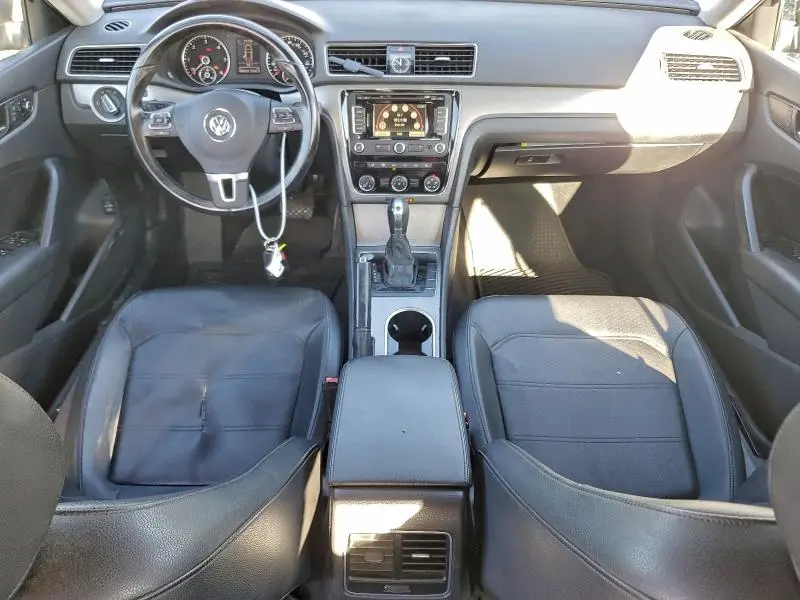 2014 VOLKSWAGEN PASSAT SE  