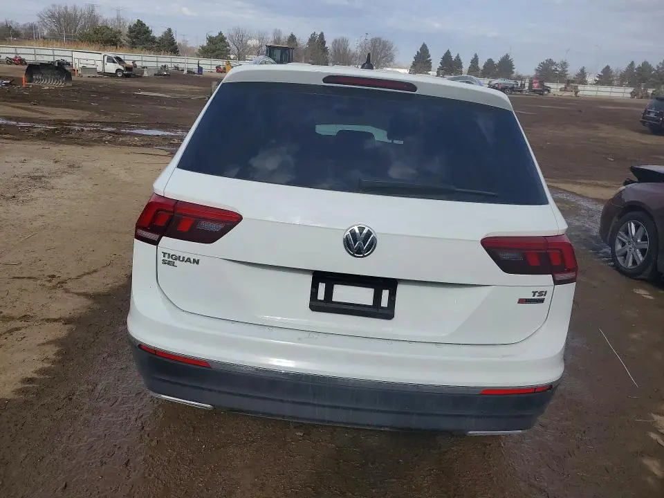 2018 VOLKSWAGEN TIGUAN SE  