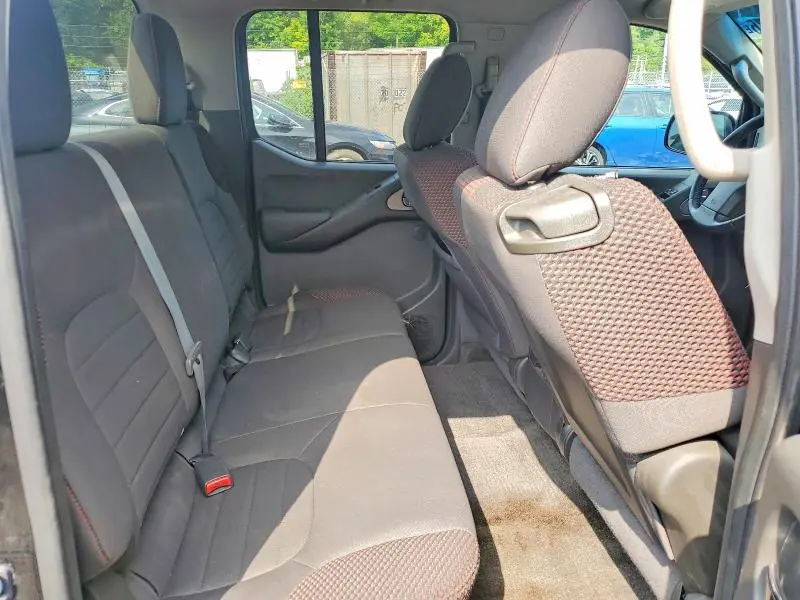 2012 NISSAN FRONTIER S  