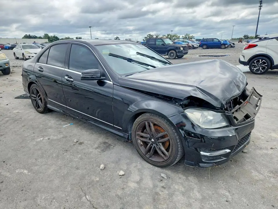 2013 MERCEDES-BENZ C 250  