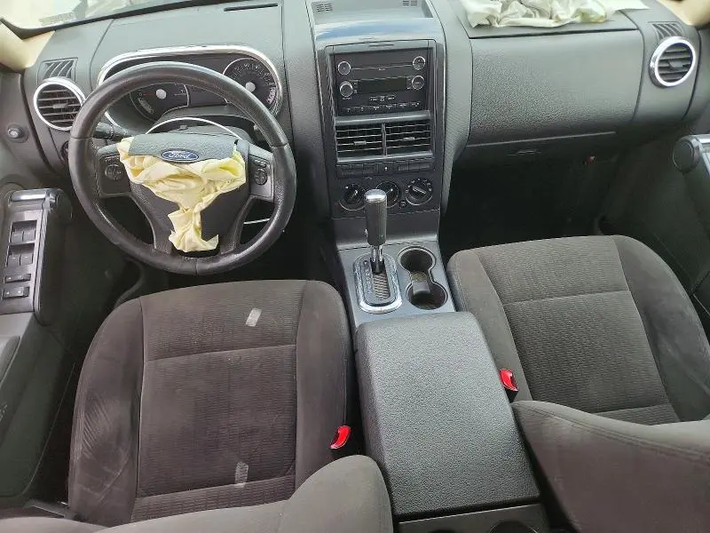 2010 FORD EXPLORER XLT  