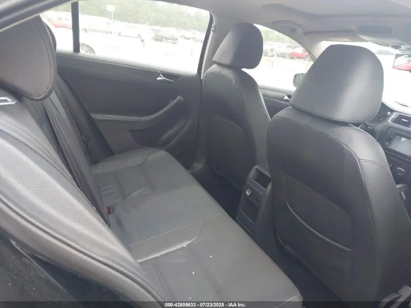 2011 VOLKSWAGEN JETTA 2.5L SE