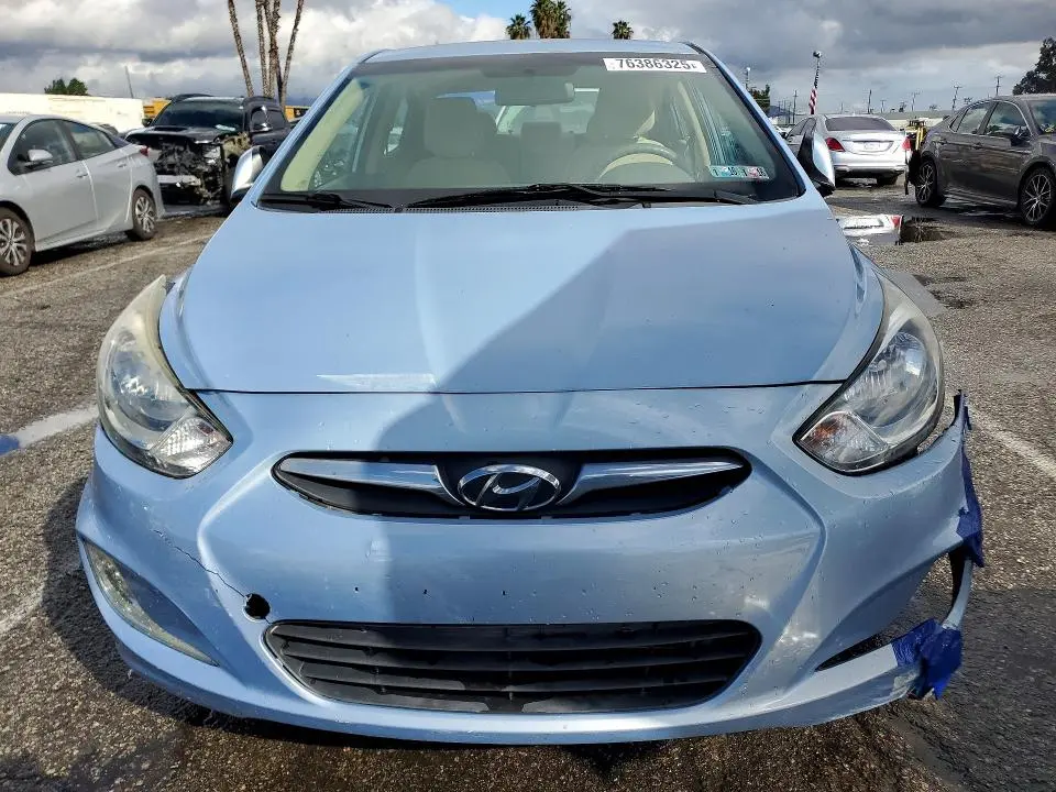 2012 HYUNDAI ACCENT GLS  