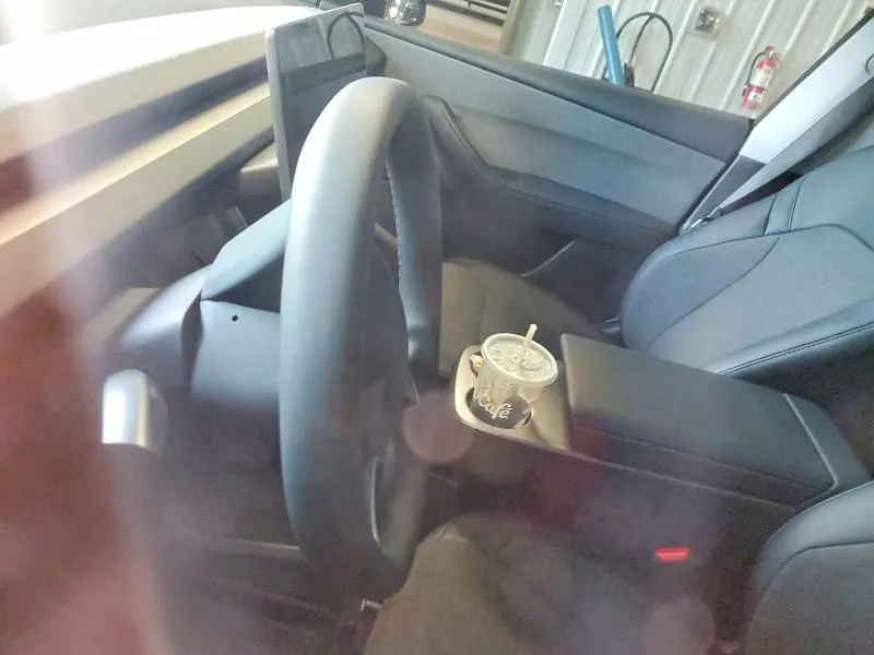 2026 TESLA MODEL Y   