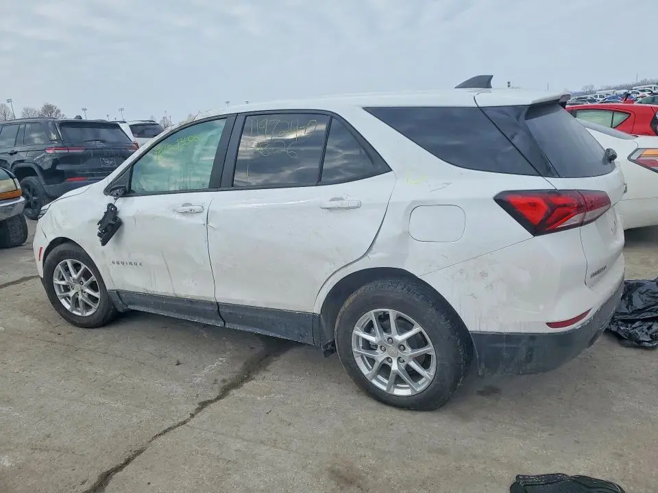 2022 CHEVROLET EQUINOX LS  