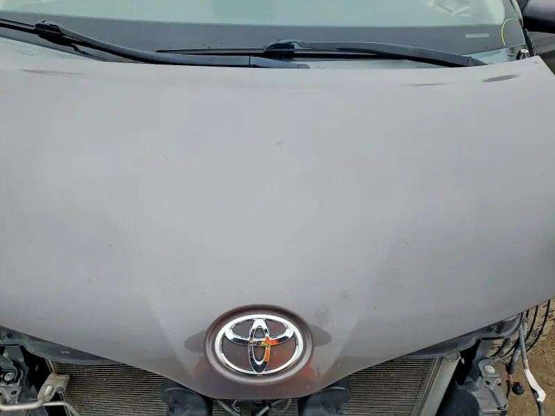 2012 TOYOTA SIENNA XLE 8-PASSENGER  