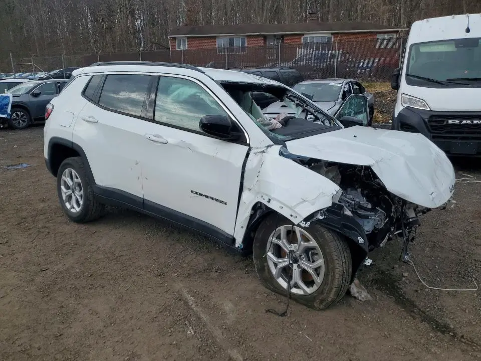 2025 JEEP COMPASS LATITUDE  