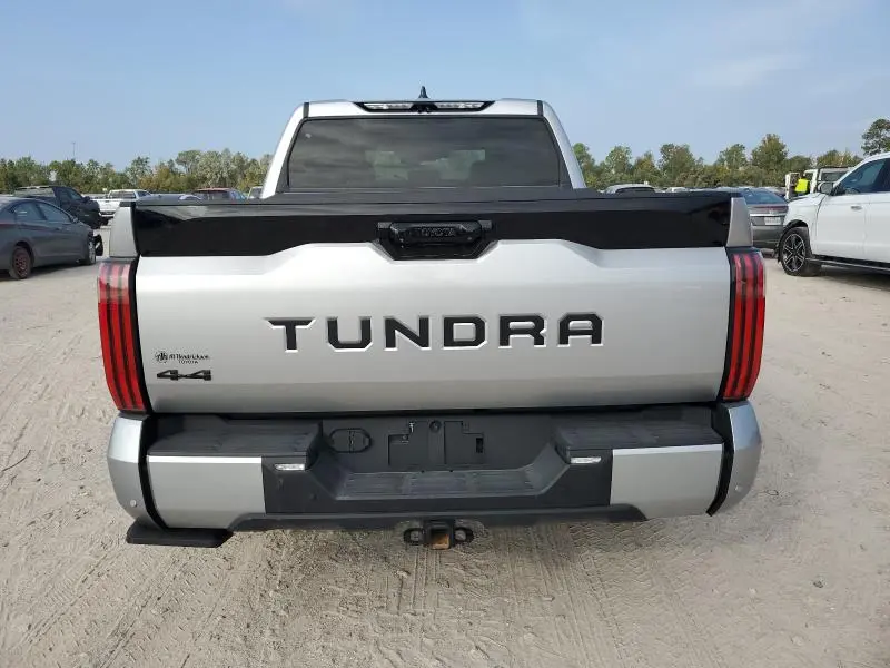 2024 TOYOTA TUNDRA CREWMAX LIMITED  