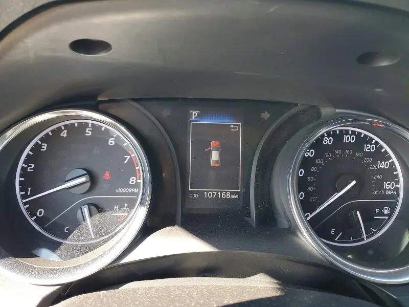 2019 TOYOTA CAMRY SE  