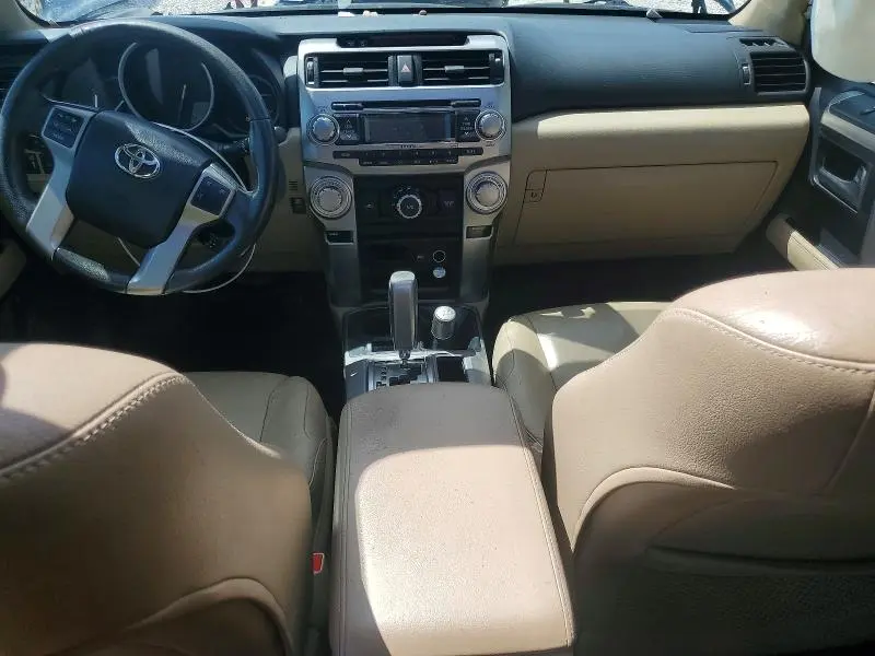 2011 TOYOTA 4RUNNER SR5  