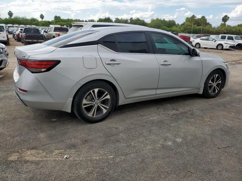 2022 NISSAN SENTRA SV  