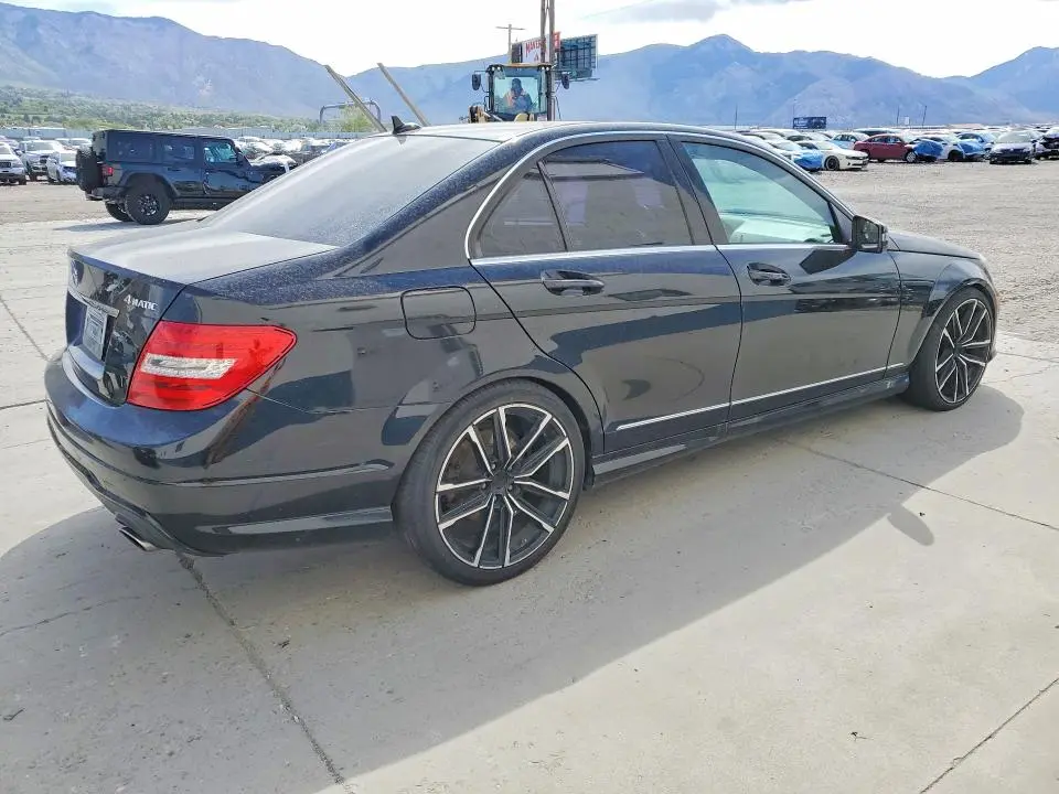 2012 MERCEDES-BENZ C 300 4MATIC  