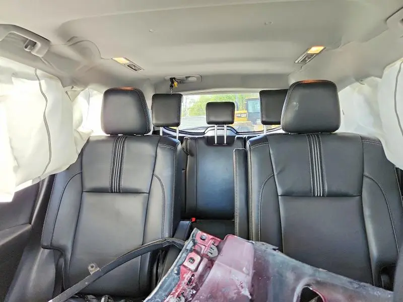 2017 TOYOTA HIGHLANDER SE  
