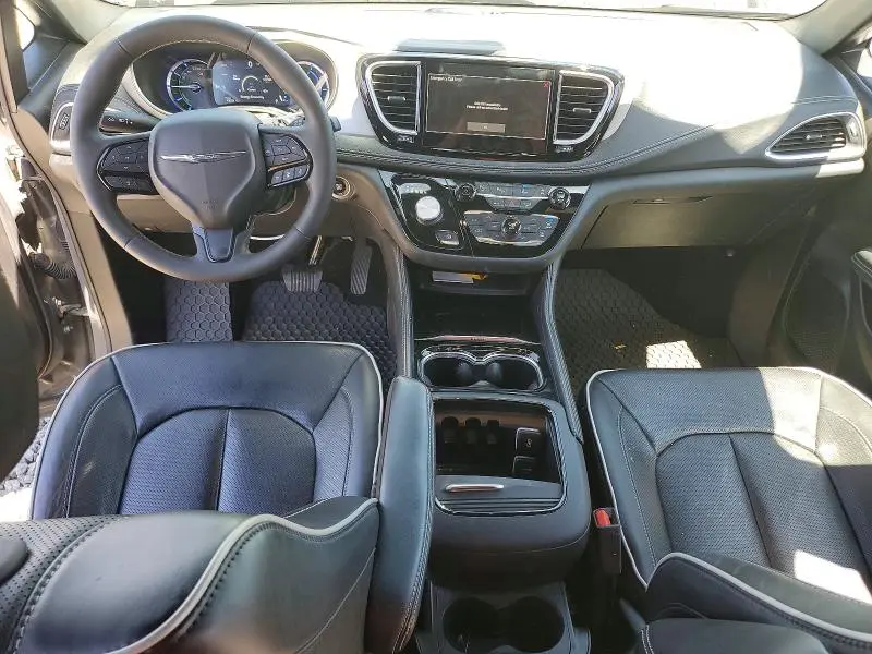 2023 CHRYSLER PACIFICA HYBRID LIMITED  