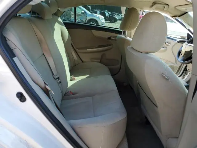 2013 TOYOTA COROLLA BASE  